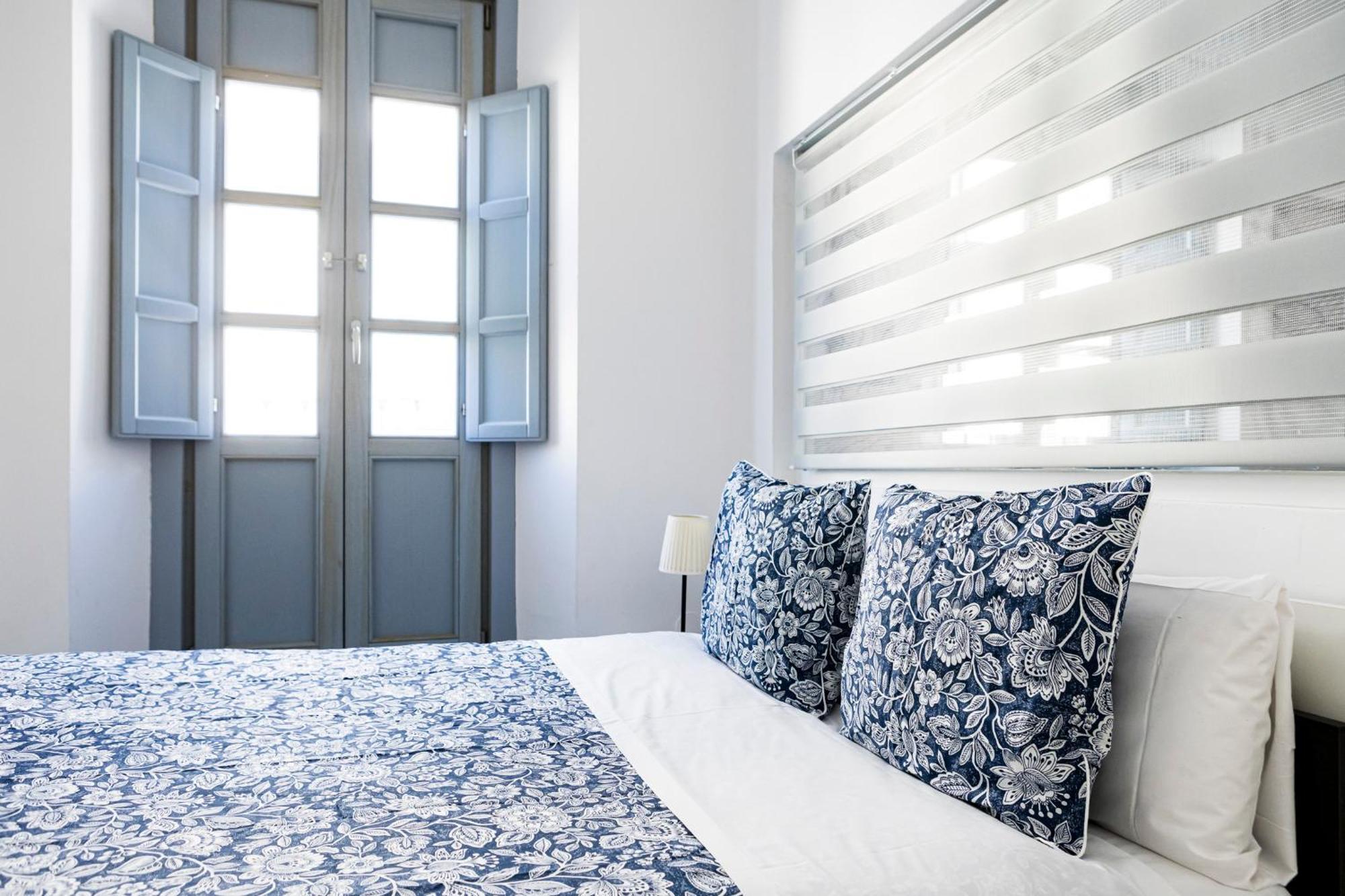 Suites Picasso Málaga Exteriör bild