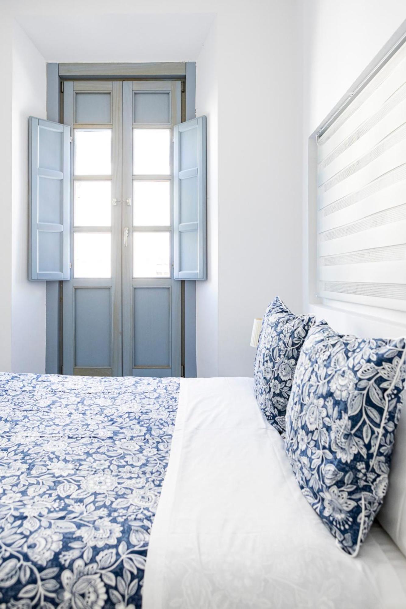 Suites Picasso Málaga Exteriör bild